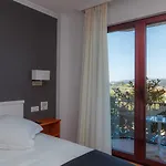 Hotel Lombina 3*