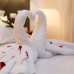 Lombina Hotel 3*