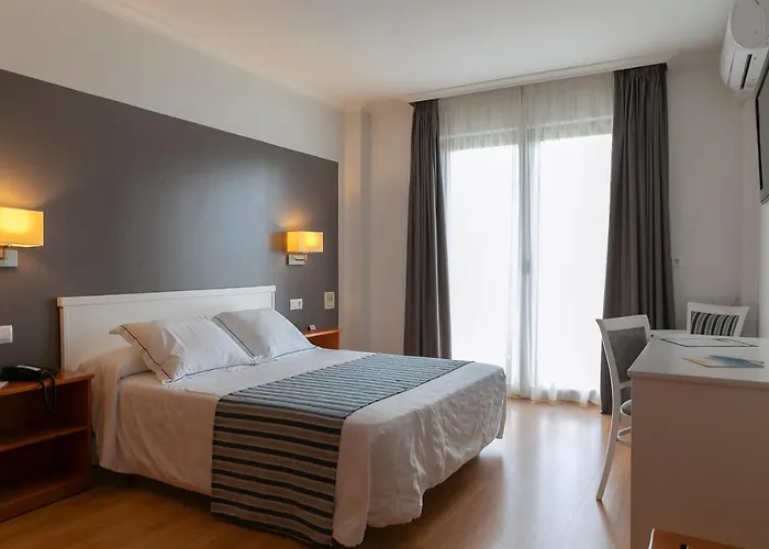 Hotel Lombina Pobra Do Caraminal