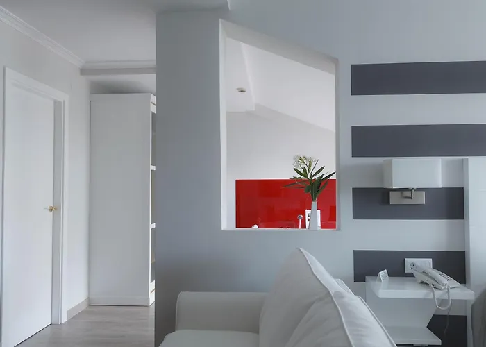 Hotel Lombina Pobra Do Caraminal